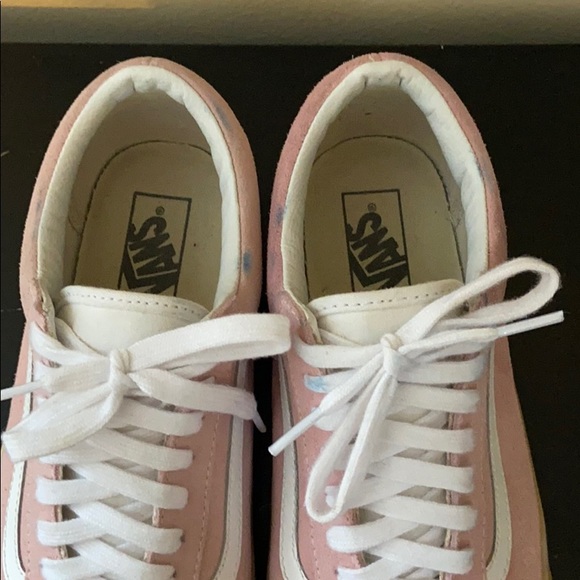 Vans - Picture 2 of 11